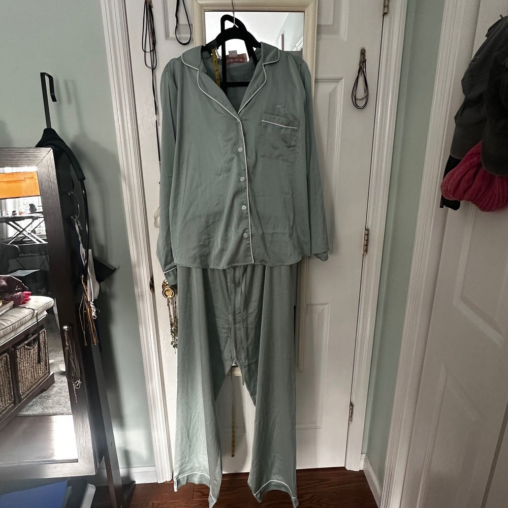 Birdy Grey‎ Womens Pajama Set Sage Green Monogrammed Tori Button Up Pants L